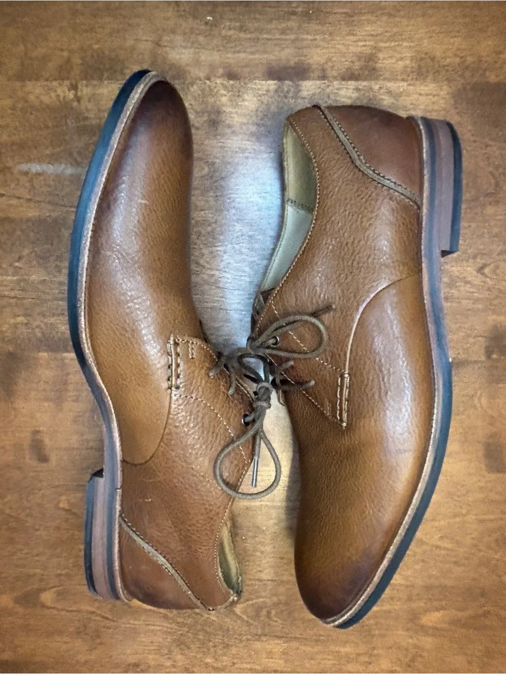 Clarks Tan/Brown Leather Derby Oxfords
